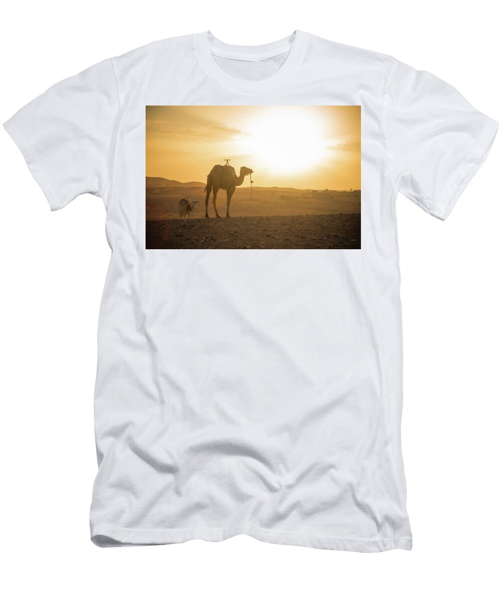 Merzouga Morocco Chantelle Flores T-Shirt